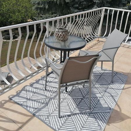 Balatonfuered Apartmanhaz Luaran gambar