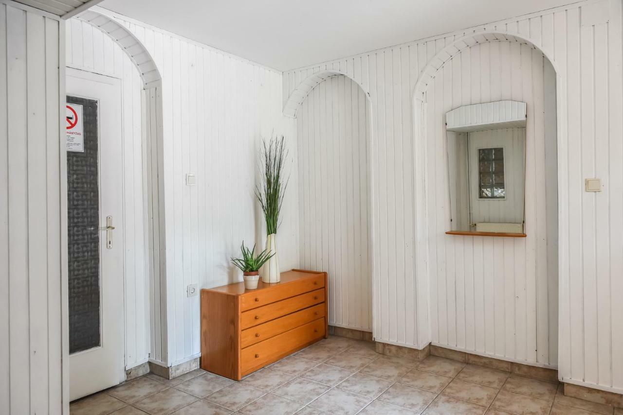 Balatonfuered Apartmanhaz Luaran gambar